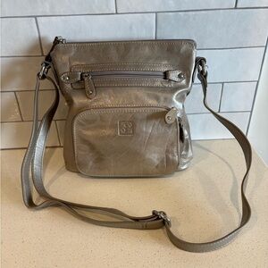 Giani Bernini Metallic Champagne Pebble Leather Crossbody Bag Shoulder Bag Purse